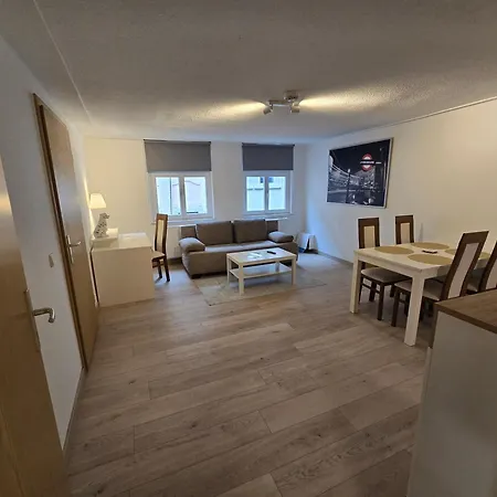 52m2 In Zittauer Stadtzentrum Innenstadt Innenring Lage - Wohnen Auf Zeit In - 2 Raum Einkaufsstrasse