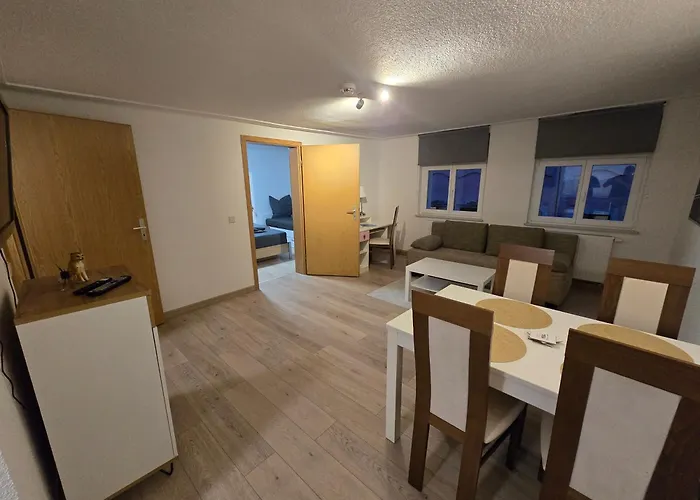 52m2 In Zittauer Stadtzentrum Innenstadt Innenring Lage - Wohnen Auf Zeit In - 2 Raum Einkaufsstrasse شقة تسيتاو