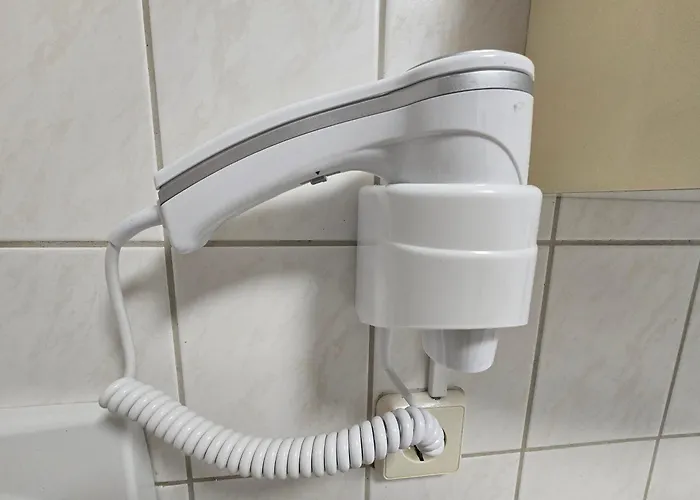 52m2 In Zittauer Stadtzentrum Innenstadt Innenring Lage - Wohnen Auf Zeit In - 2 Raum Einkaufsstrasse شقة تسيتاو